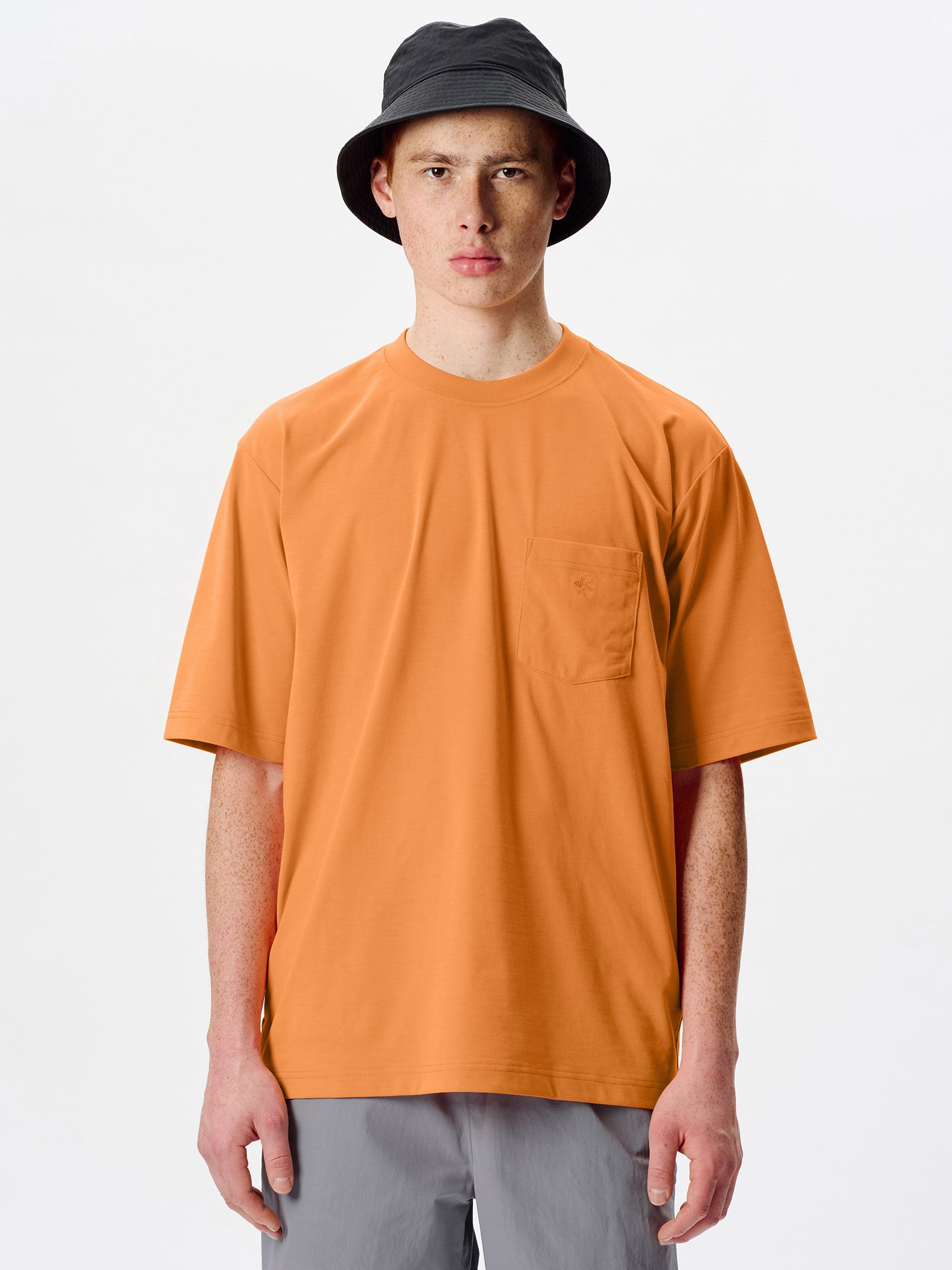 Goldwin トップス Oversized Europe Goldwin – T-shirt Pocket Oversized T-shirt Pocket トップス