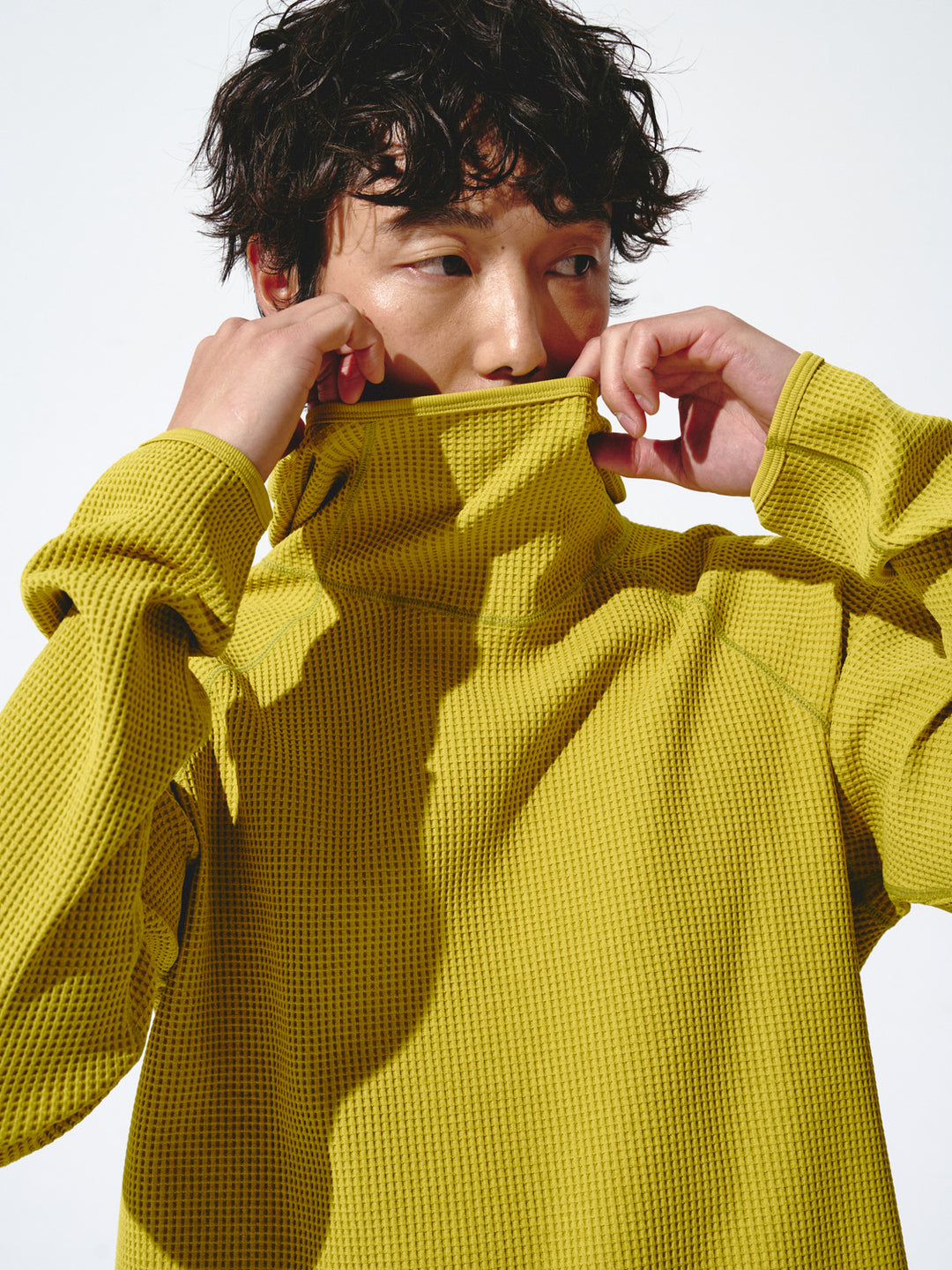 WF Light L/S Hoodie – Goldwin America