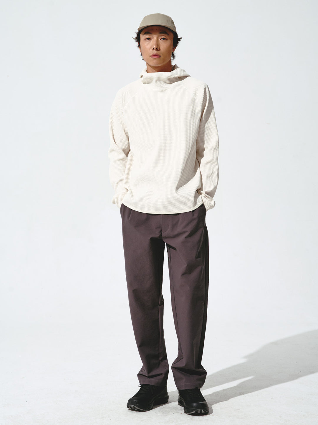 WF Light L/S Hoodie – Goldwin America
