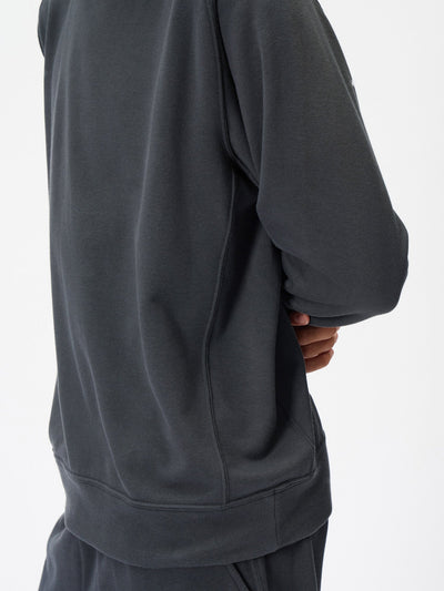 Model: Height 186cm / 6'1" | Wearing: INK BLACK / 3