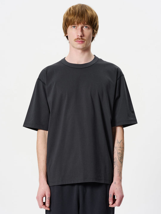m RESURRECT BY NIGHT クルーネック Men > Tops > Recovery wear – Goldwin America