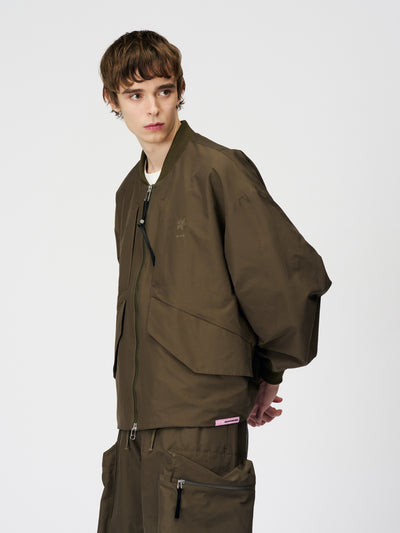 Model: Height 6'0" | Wearing: KHAKI / 4