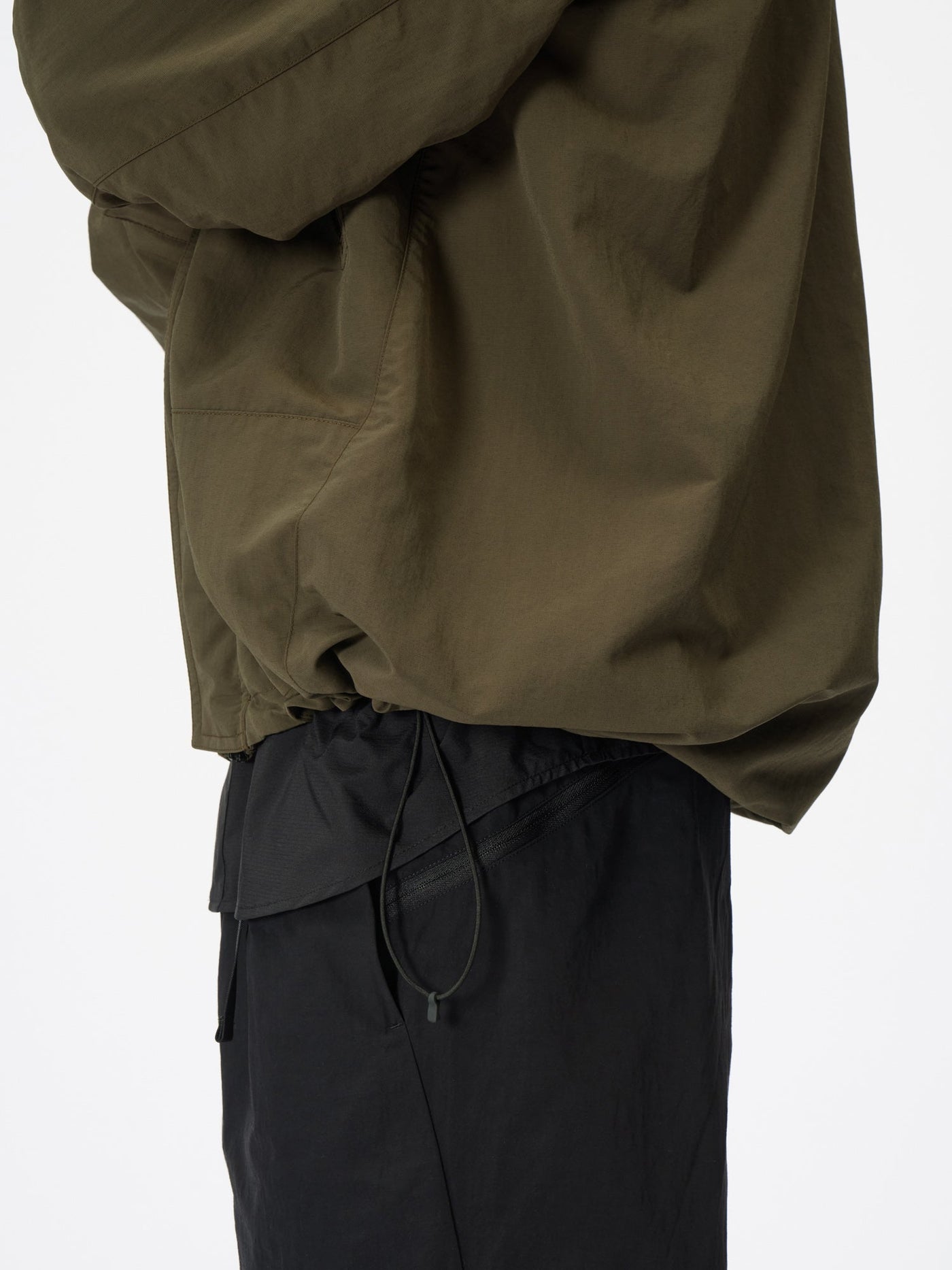 Model: Height 186cm / 6'1" | Wearing: MOREL / 3