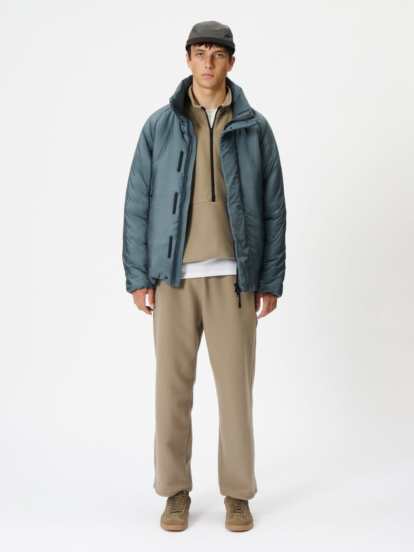 Model: Height 186cm / 6'1" | Wearing: BLUE FLUORITE / 3