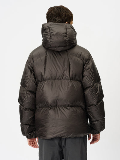 Model: Height 186cm / 6'1" | Wearing: DEEP BROWN / 3