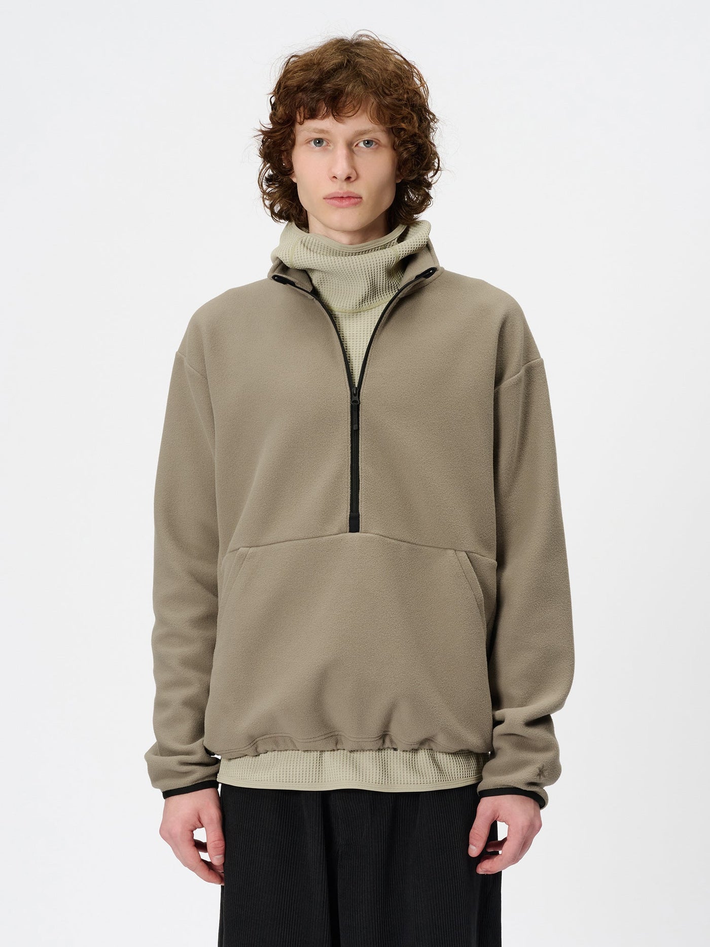 Model: Height 185cm / 6'0" | Wearing: OLD BEIGE / 3