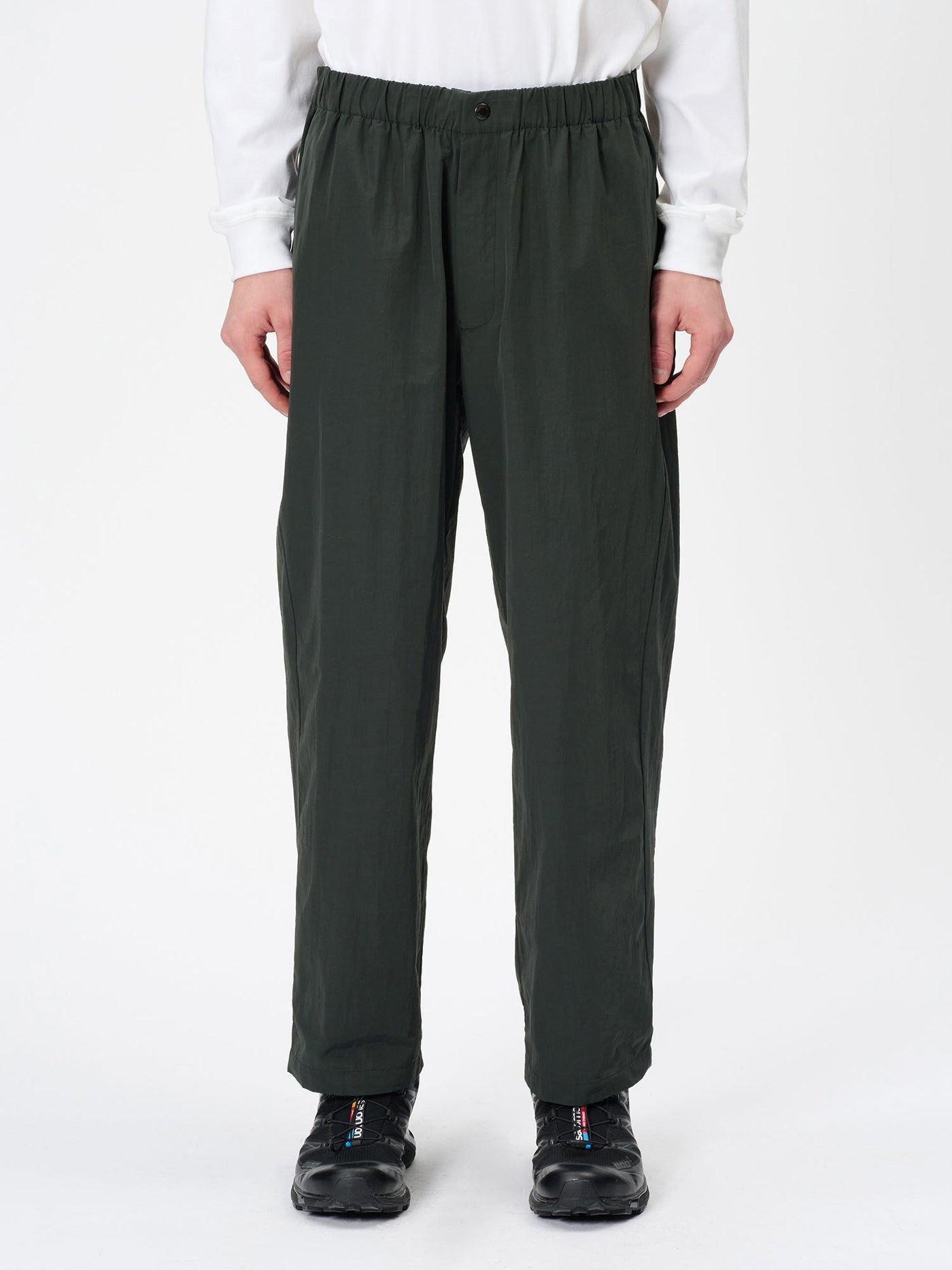 Model: Height 185cm / 6'0" | Wearing: DEEP CHARCOAL / 3