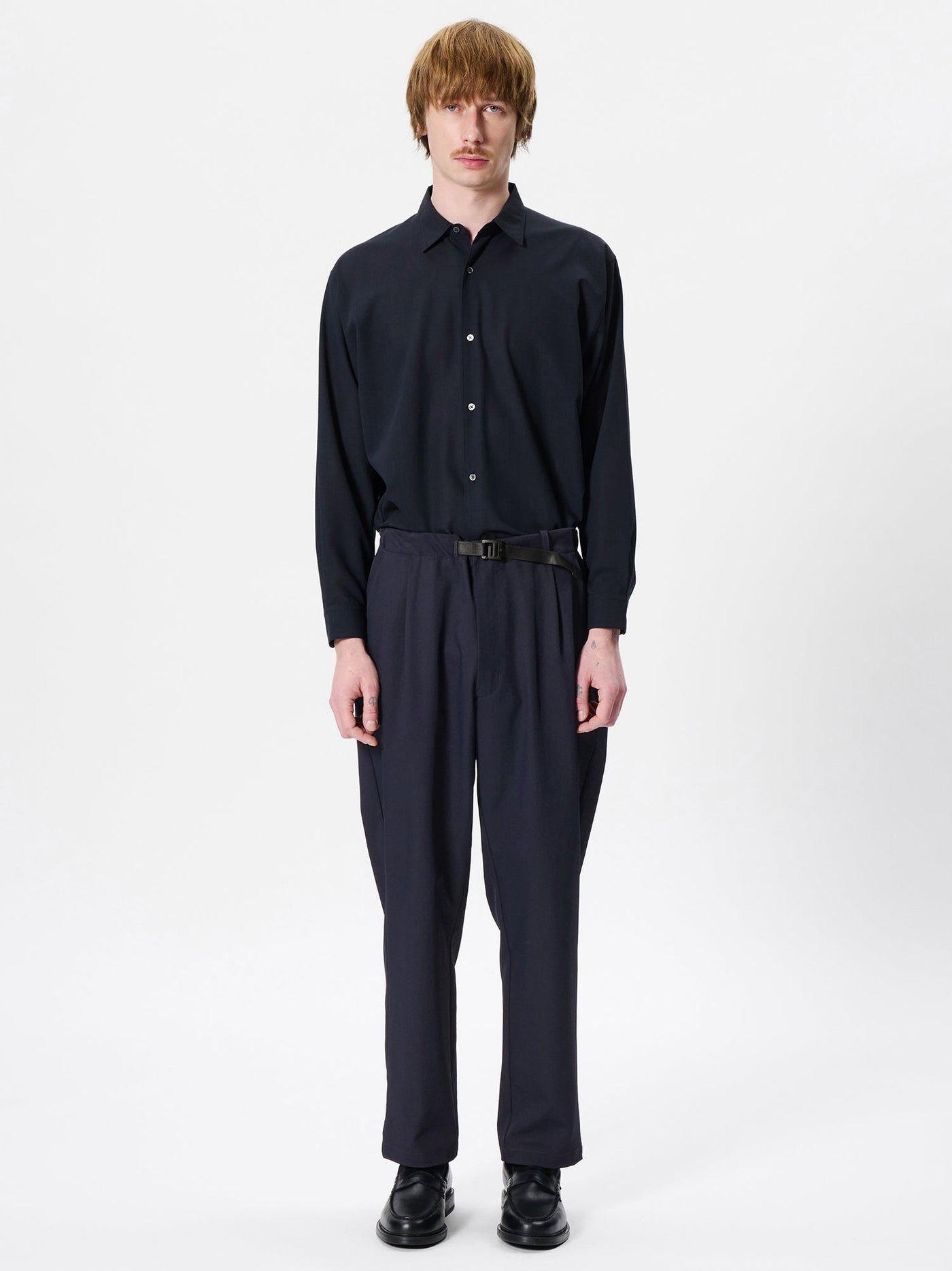 One Tuck Tapered Stretch Pants – Goldwin America