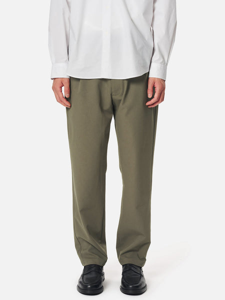 One Tuck Tapered Stretch Pants
