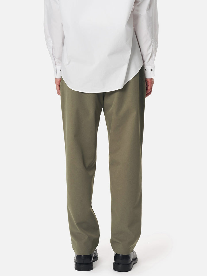 One Tuck Tapered Stretch Pants – Goldwin America