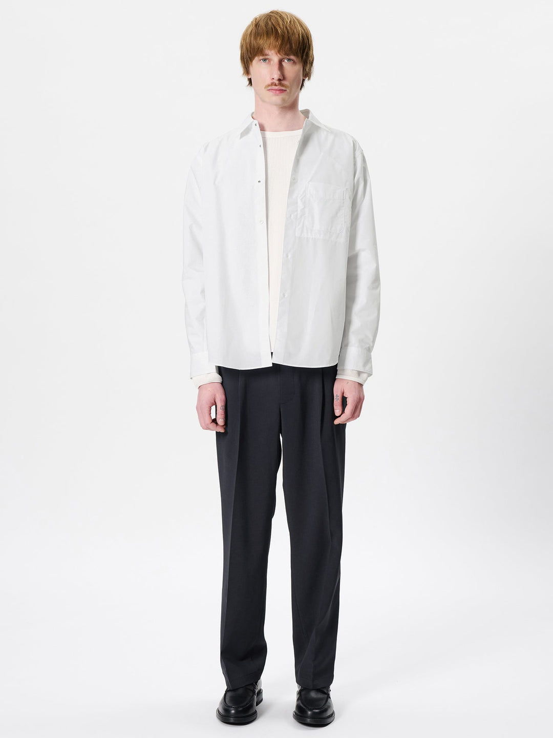 One Tuck Straight Pants – Goldwin America