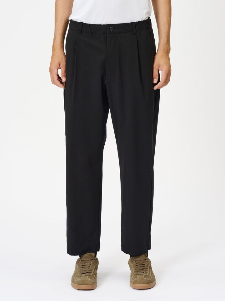 Goldwin One Tuck Tapered Light Pants 美品 One Tuck Tapered Light Pants – Goldwin America