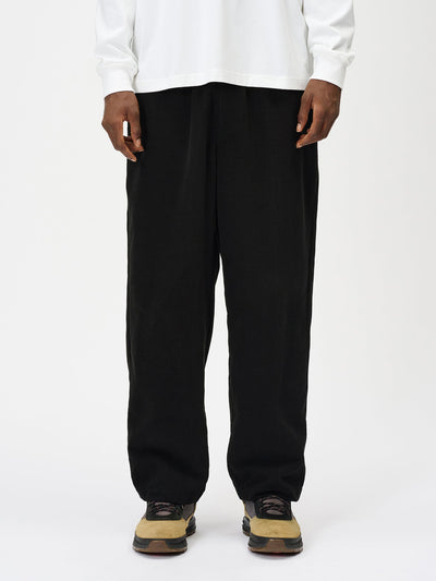 Model: Height 187cm / 6'1" | Wearing: BLACK / 3