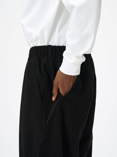 Model: Height 187cm / 6'1" | Wearing: BLACK / 3