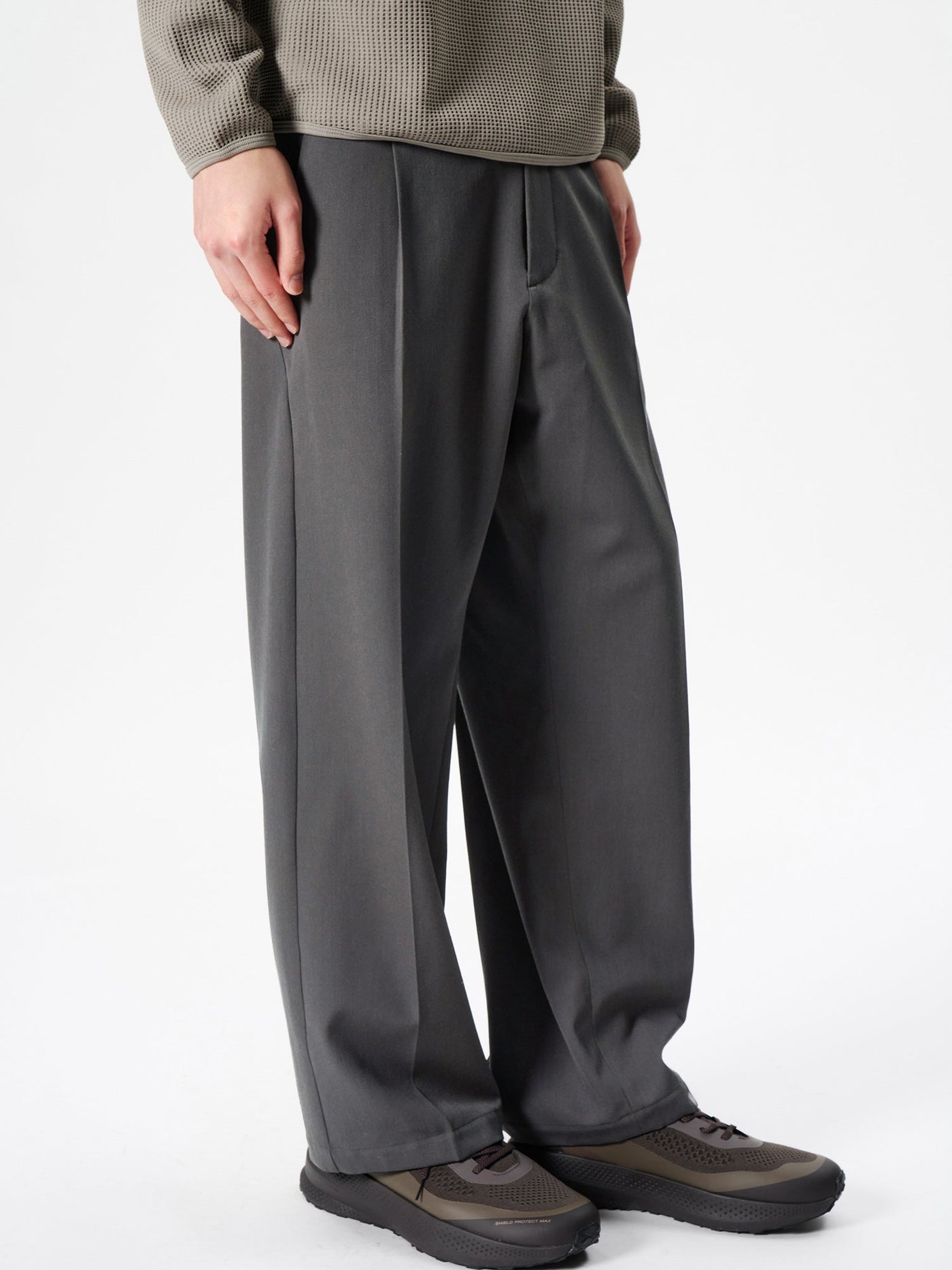 One Tuck Straight Wool Pants – Goldwin America