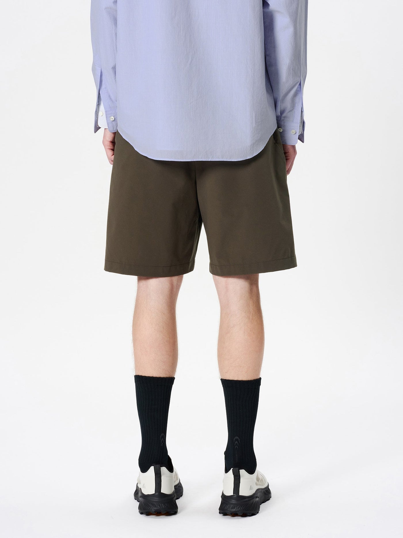 One Tuck Light Stretch Shorts – Goldwin America
