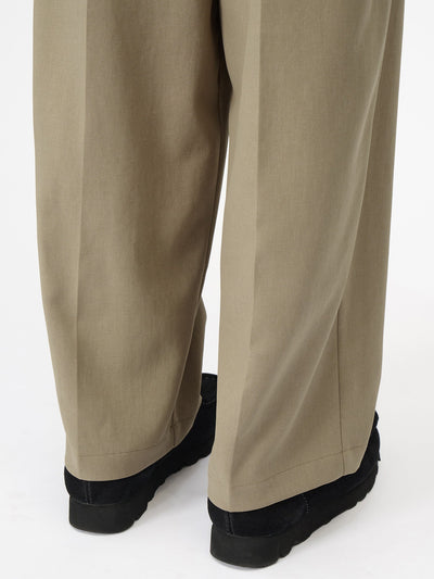 Model: Height 177cm / 5'8'' | Wearing: TAUPE FAWN / 3