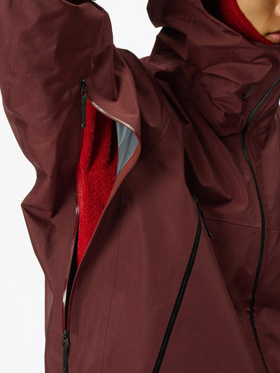 Model: Height 183cm / 6'0" | Wearing: RED CARNELIAN / 3