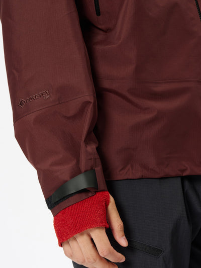 Model: Height 183cm / 6'0" | Wearing: RED CARNELIAN / 3