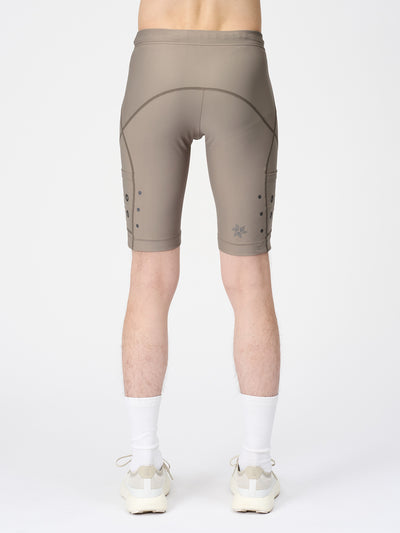 Model: Height 6'0" | Wearing:MOON ROCK / 3