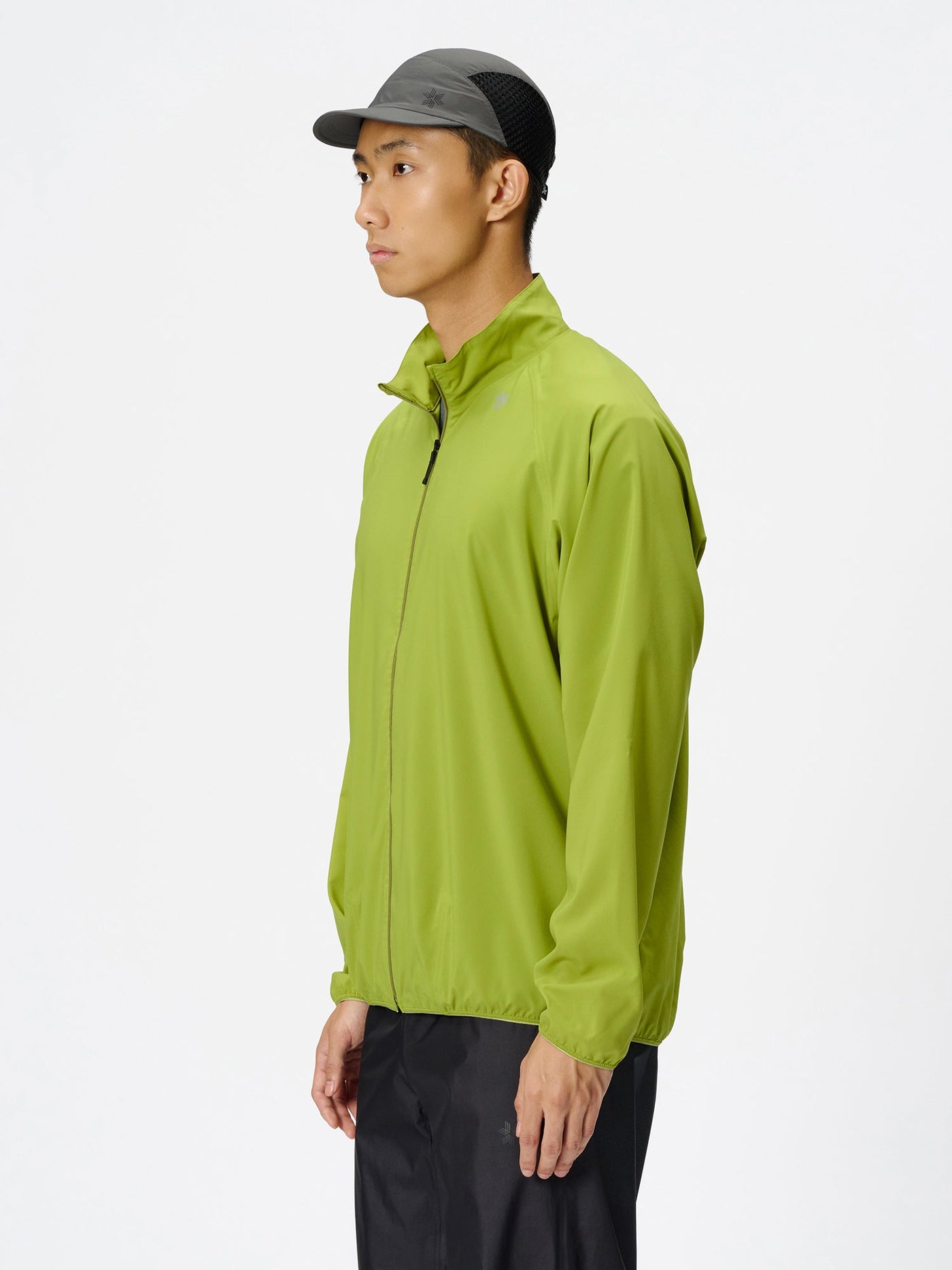 Model: Height 183cm / 6'0" | Wearing: YELLOW BERYL / 3