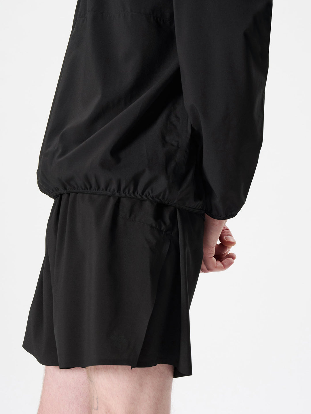 Floating Wind Shell Half Zip Pullover – Goldwin America