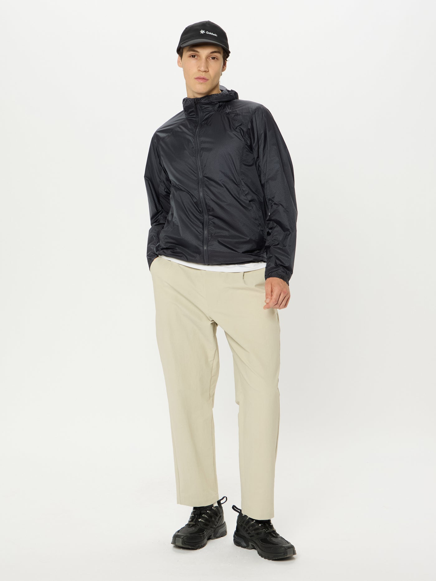 Model: Height 5'9" | Wearing: WOLF GRAY / 3