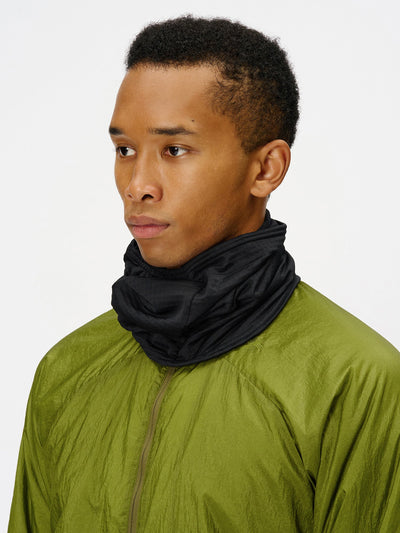 Model: Height 184cm / 6'0" | Wearing: BLACK / F