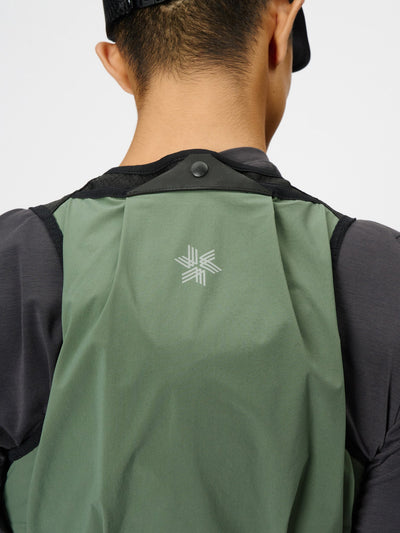 Model: Height 183cm / 6'0" | Wearing: MARINWOOD GREEN / 3