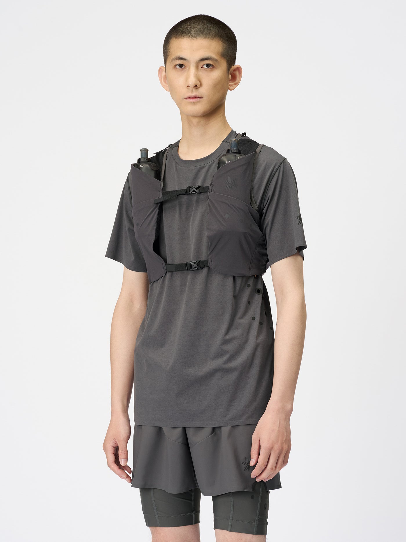 Model: Height 6'0" | Wearing: LICORICE / F