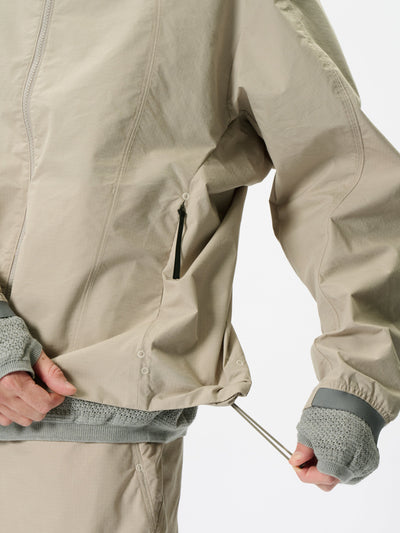 Model: Height 183cm / 6'0" | Wearing: GRAYISH BEIGE / 4