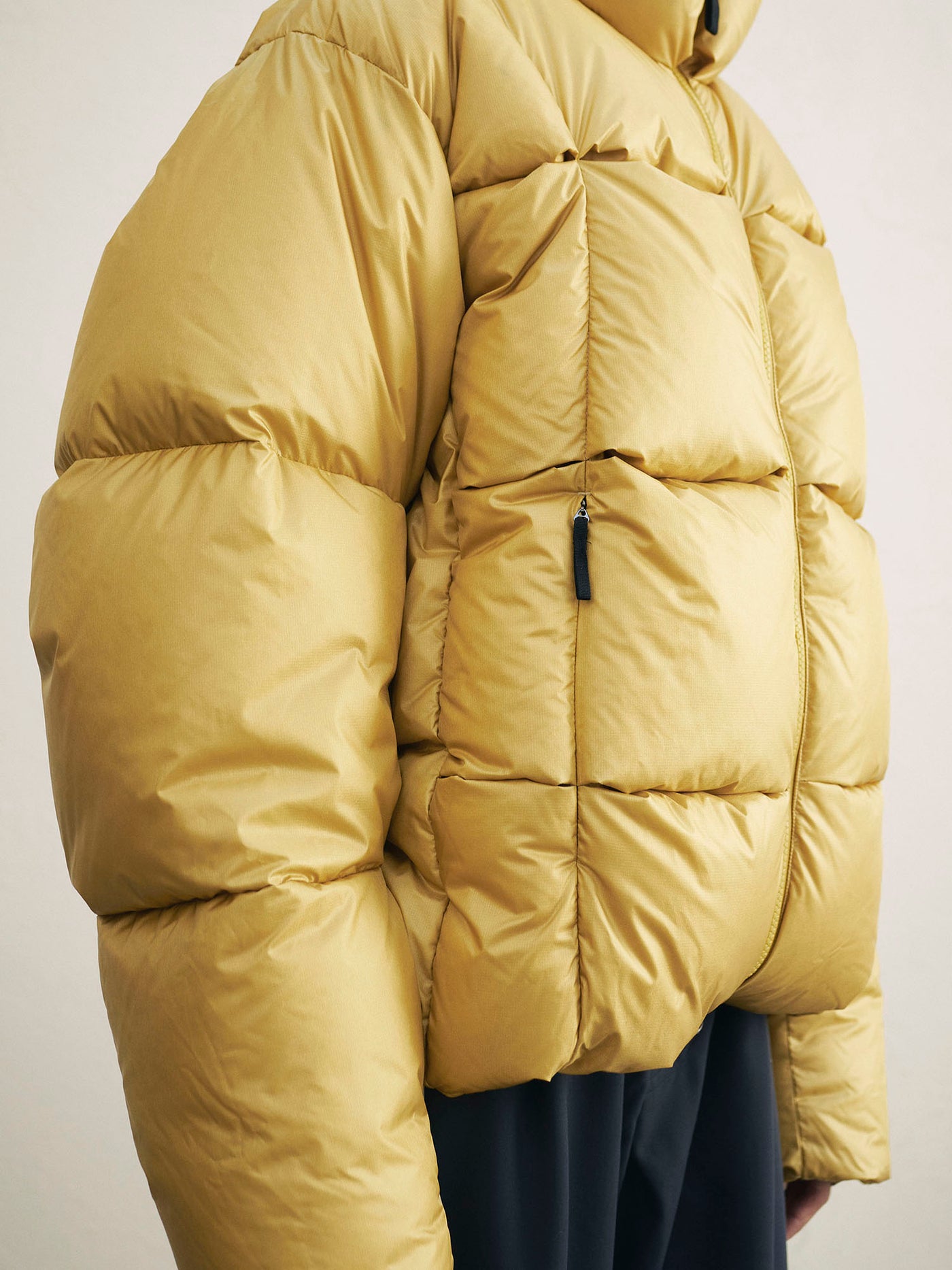 Three-Dimensional Down Jacket