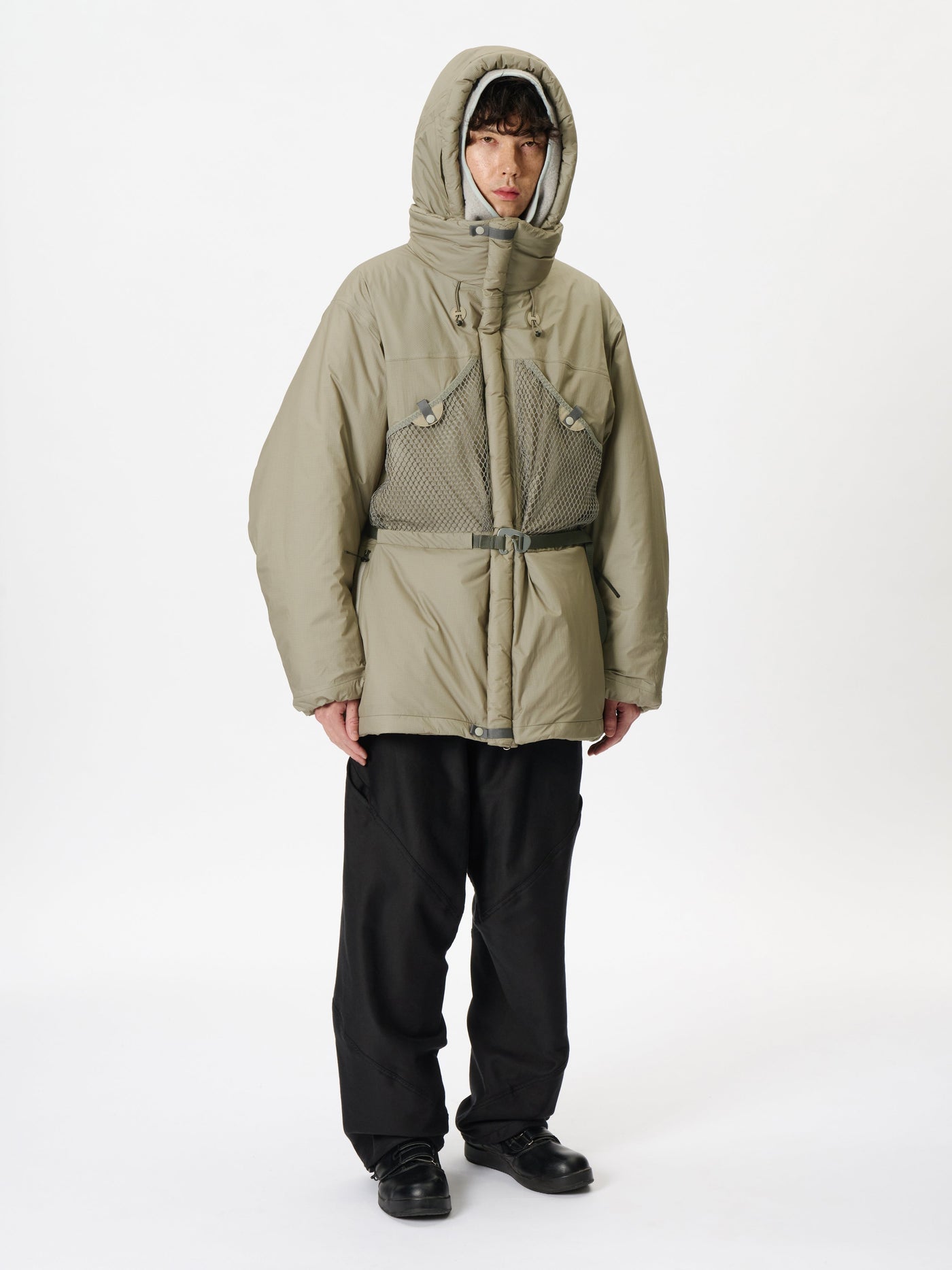 Model: Height 183cm / 6'0" | Wearing: DUNE / 4