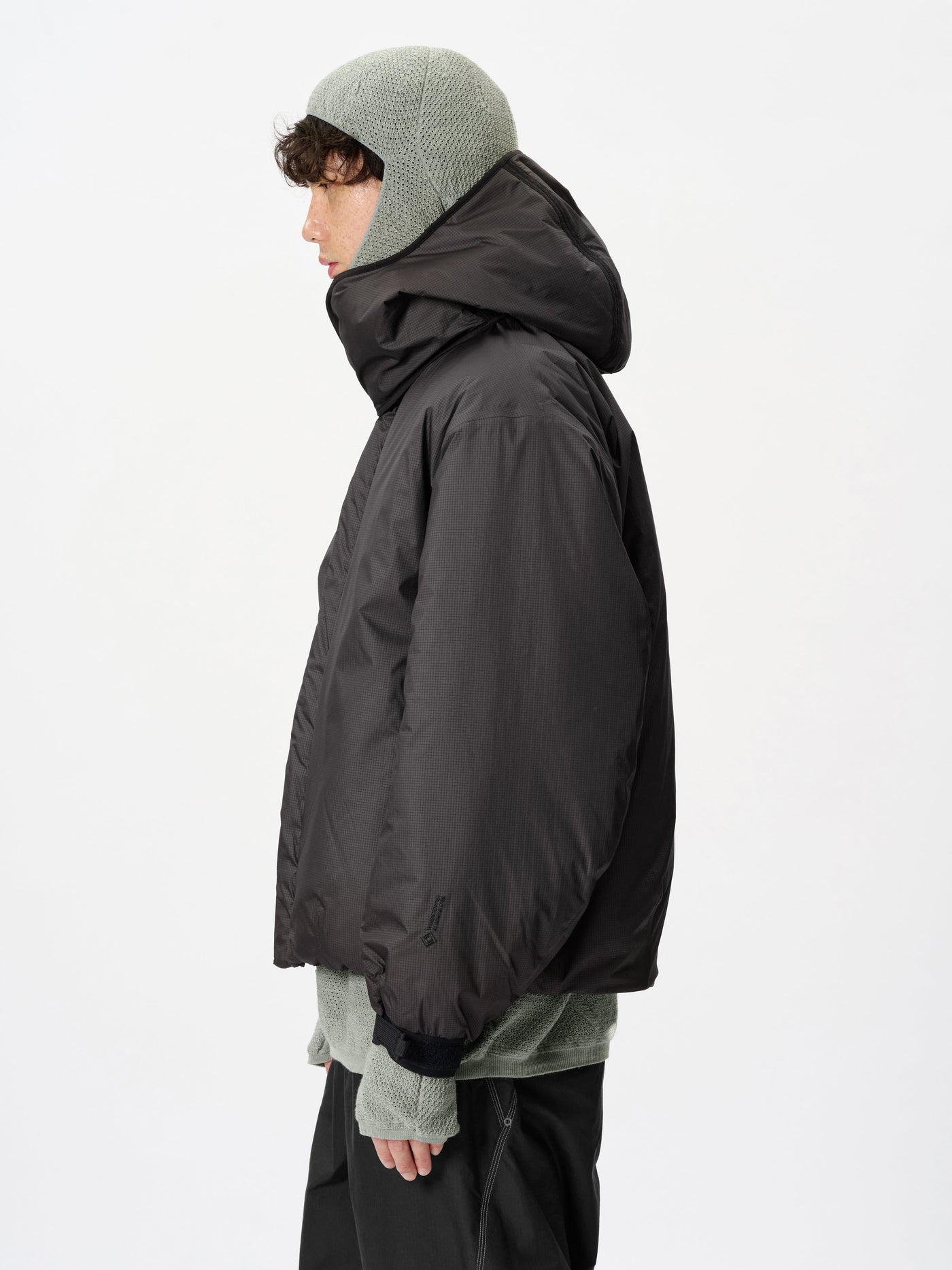 Model: Height 183cm / 6'0" | Wearing: BIOTITE / 4