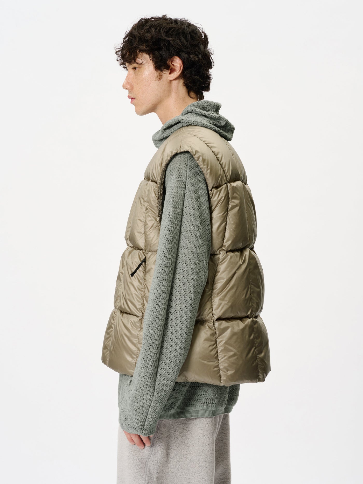 Model: Height 183cm / 6'0" | Wearing: DUNE / 4