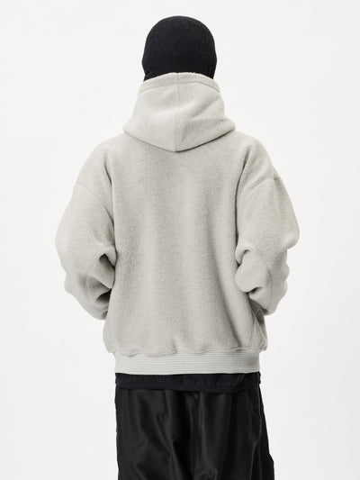 Model: Height 183cm / 6'0" | Wearing: ASH GRAY / 4