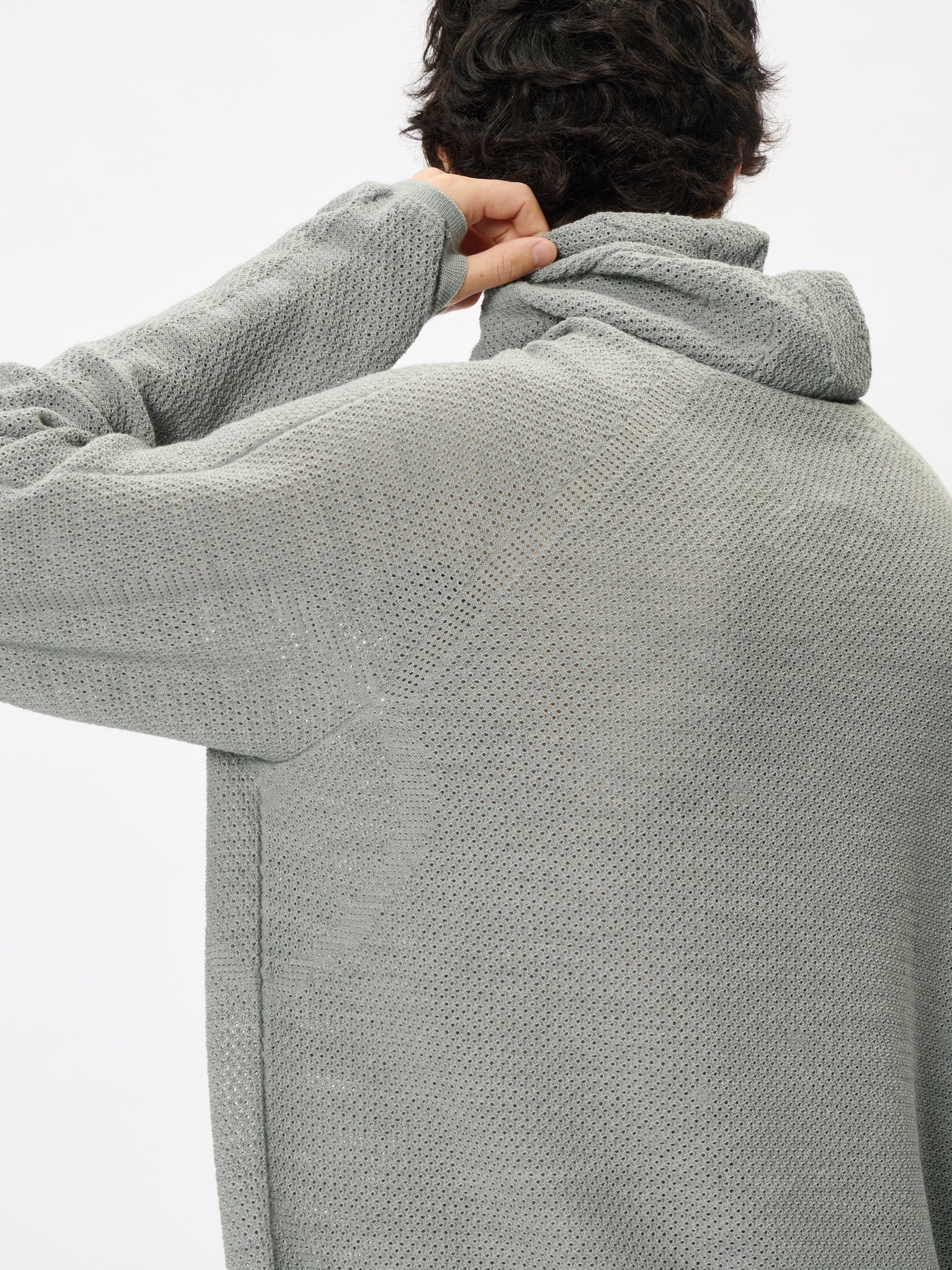 Model: Height 183cm / 6'0" | Wearing: ZINC GRAY / 4