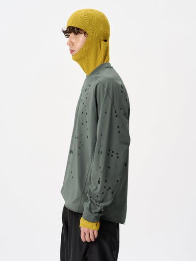 Model: Height 183cm / 6'0" | Wearing: DEEP CHARCOAL / 4