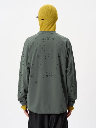 Model: Height 183cm / 6'0" | Wearing: DEEP CHARCOAL / 4
