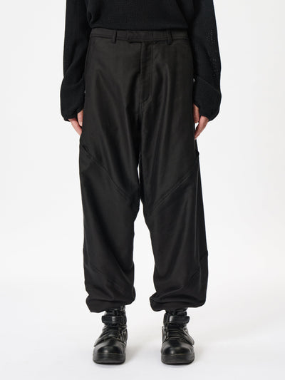 Model: Height 183cm / 6'0" | Wearing: BIOTITE / 4