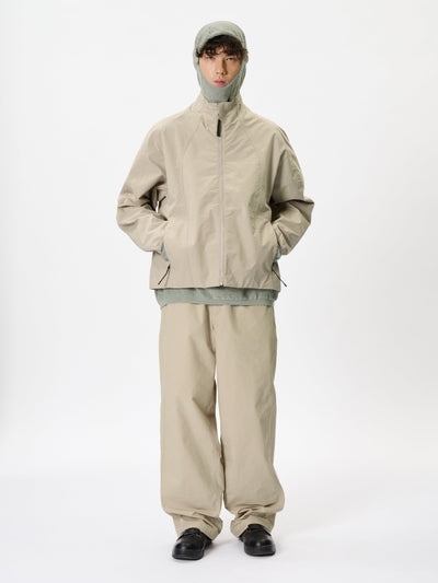 Model: Height 183cm / 6'0" | Wearing: GRAYISH BEIGE / 4