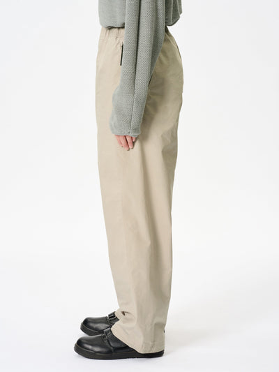 Model: Height 183cm / 6'0" | Wearing: GRAYISH BEIGE / 4