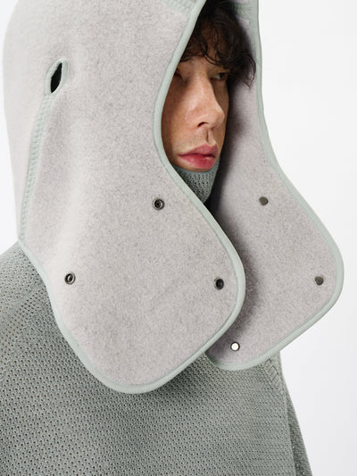 Model: Height 183cm / 6'0" | Wearing:ASH GRAY / F
