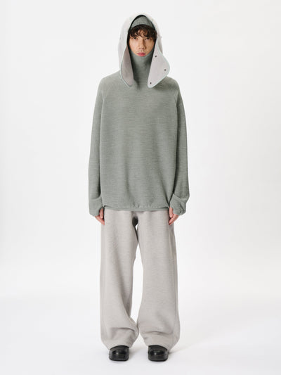 Model: Height 183cm / 6'0" | Wearing:ASH GRAY / F
