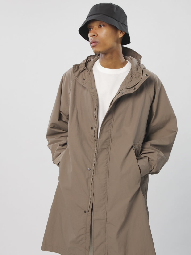 Wind Light Over Coat Goldwin America